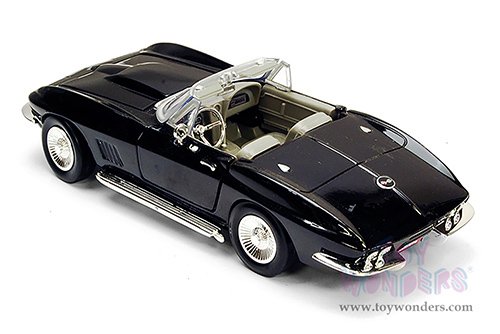 Showcasts® Collectibles - Chevrolet® Corvette® Convertible (1967, 1/24 scale diecast model car, Black) 77224BK MAP: $22.99