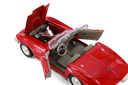 Showcasts® Collectibles - Chevrolet® Corvette® Convertible (1967, 1/24 scale diecast model car, Asstd.) 77224D MAP: $19.99