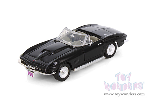 Showcasts® Collectibles - Chevrolet® Corvette® Convertible (1967, 1/24 scale diecast model car, Asstd.) 77224D MAP: $19.99