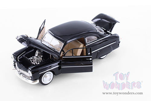 Showcasts® Collectibles - Mercury Coupe Hardtop (1949, 1/24 scale diecast model car, Asstd.) 77225D MAP: $19.99