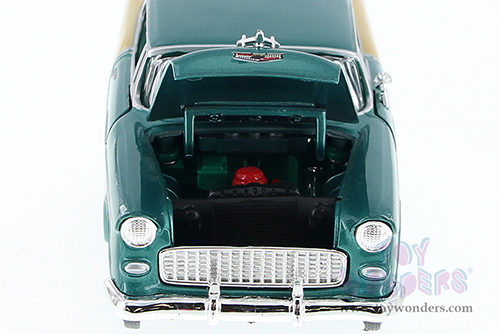 Showcasts® Collectibles - Chevy® Bel Air® Hardtop (1955, 1/24 scale diecast model car, Green) 77229GN MAP: $22.99