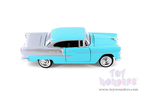 Showcasts® Collectibles - Chevy® Bel Air® Hardtop (1955, 1/24 scale diecast model car, Light Blue) 77229LBU MAP: $22.99