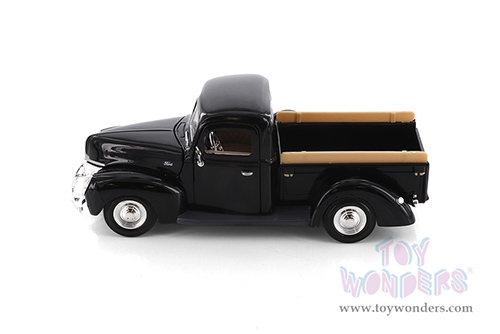 Showcasts® Collectibles - Ford Pickup (1940, 1/24 scale diecast model car, Asstd.) 77234D MAP: $19.99