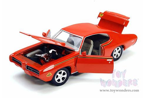 Showcasts® Collectibles - 1969 Pontiac® GTO™ Judge™ Hardtop (1969, 1/24 scale diecast model car, Orange) 77242OR MAP: $22.99