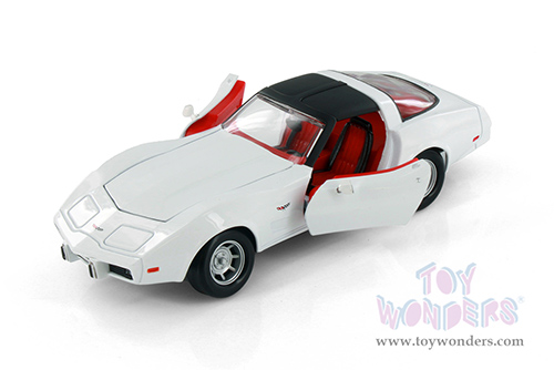 Showcasts® Collectibles - Chevrolet® Corvette® Hardtop (1979, 1/24 scale diecast model car, White) 77244WR MAP: $22.99