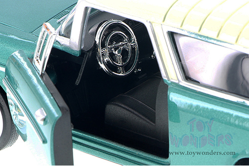 Showcasts® Collectibles - Chevrolet® Bel Air® Nomad™ Hardtop (1955, 1/24 scale diecast model car, Green) 77248GN MAP: $22.99