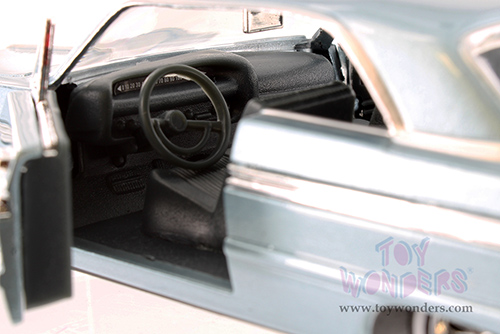 Showcasts® Collectibles - Chevy Impala Hardtop (1964, 1/24 scale diecast model car,  Asstd.) 77259D MAP: $19.99