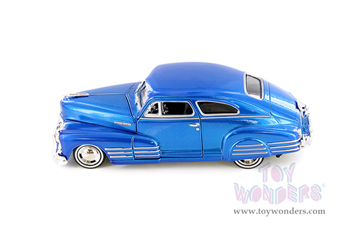 Showcasts® Collectibles - Chevy® Aerosedan Fleetline Hardtop  (1948, 1/24 scale diecast model car, Blue) 77266BU MAP: $22.99