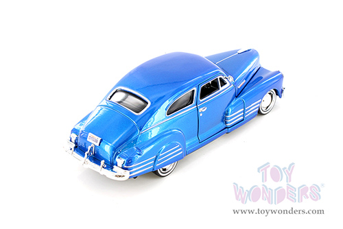 Showcasts® Collectibles - Chevy® Aerosedan Fleetline Hardtop  (1948, 1/24 scale diecast model car, Blue) 77266BU MAP: $22.99