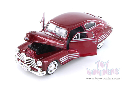 Showcasts® Collectibles - Chevy® Aerosedan Fleetline Hardtop  (1948, 1/24 scale diecast model car, Red) 77266R MAP: $22.99