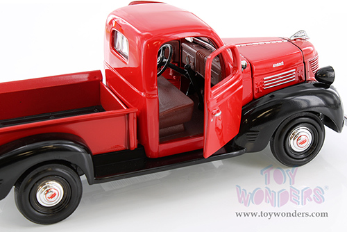 Showcasts® Collectibles - Plymouth Pickup Truck (1941, 1/24 scale diecast model car, Asstd.) 77278D MAP: $19.99