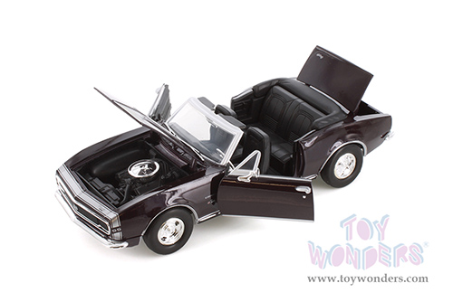Showcasts® Collectibles - Chevrolet® Camaro® SS Convertible (1967, 1/24 scale diecast model car, Asstd.) 77301D MAP: $19.99