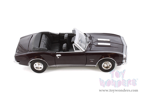 Showcasts® Collectibles - Chevrolet® Camaro® SS Convertible (1967, 1/24 scale diecast model car, Asstd.) 77301D MAP: $19.99