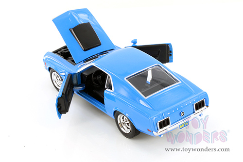 Showcasts® Collectibles - Ford Mustang Boss 429 Hardtop (1970, 1/24 scale diecast model car, Asstd.) 77303D MAP: $19.99
