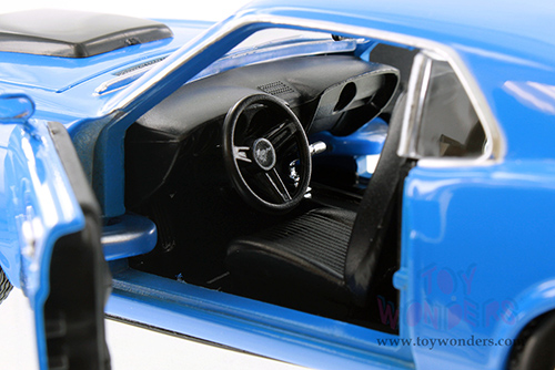 Showcasts® Collectibles - Ford Mustang Boss 429 Hardtop (1970, 1/24 scale diecast model car, Asstd.) 77303D MAP: $19.99