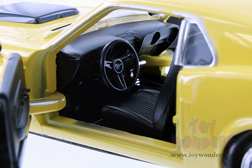 Showcasts® Collectibles - Ford Mustang Boss 429 Hardtop (1970, 1/24 scale diecast model car, Asstd.) 77303D MAP: $19.99