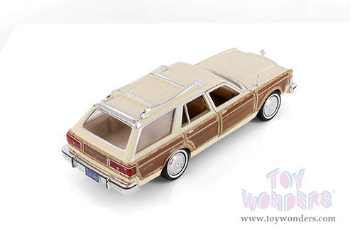 Showcasts® Collectibles - Chrysler LeBaron Town & Country Wagon (1979, 1/24 scale diecast model car, Asstd.) 77331D MAP: $19.99