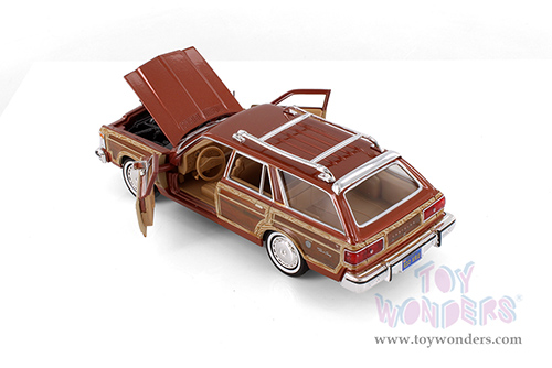 Showcasts® Collectibles - Chrysler LeBaron Town & Country Wagon (1979, 1/24 scale diecast model car, Asstd.) 77331D MAP: $19.99