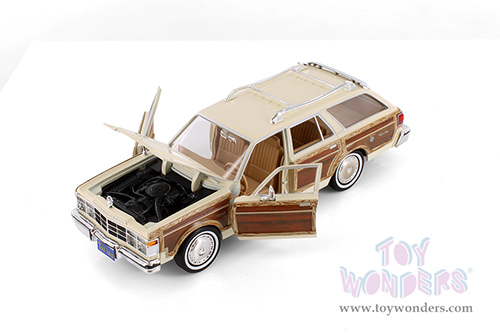 Showcasts® Collectibles - Chrysler LeBaron Town & Country Wagon (1979, 1/24 scale diecast model car, Asstd.) 77331D MAP: $19.99