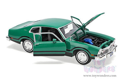 Showcasts® Collectibles - Ford Maverick Grabber Hardtop (1974, 1/24 scale diecast model car, Green) 77332GN MAP: $22.99