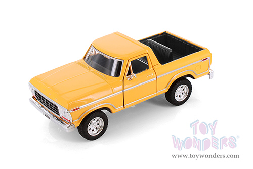 Showcasts® Collectibles - Ford Bronco (open top) (1978, 1/24 scale diecast model car, Asstd.) 77374D MAP: $19.99