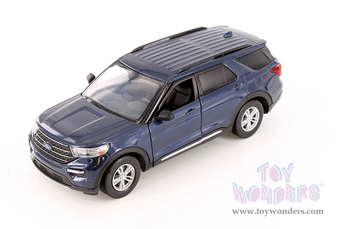 Showcasts®  Collectibles - Ford Explorer XLT (2022, 1/24 scale diecast model car, Asstd.) 77378D MAP: $19.99