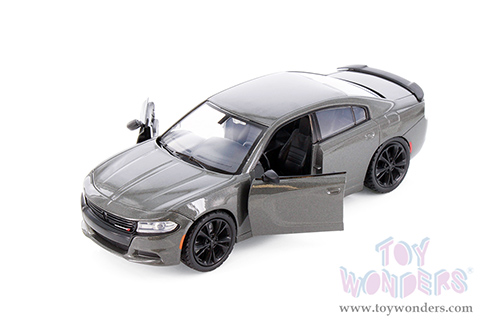Showcasts® Collectibles - Dodge Charger SXT Hardtop (2023, 1/24 scale diecast model car, Asstd.) 77387DA MAP: $19.99