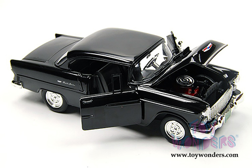 Motormax Timeless Classics - Chevy Bel with Hood Scoop Hard Top (1955, 1/18 scale diecast model car, Black) 79001TC/BK