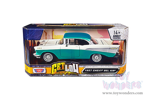Motormax Get Low - Chevrolet&reg; Bel Air&reg; Lowrider (1957, 1/24 scale diecast model car, White/Turquoise) 79029WLTQ