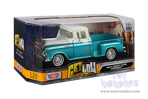 Motormax Get Low - Chevrolet® 3100 Stepside™ Pickup Truck (1957, 1/24 scale diecast model car, Turquoise/White) 79032WL