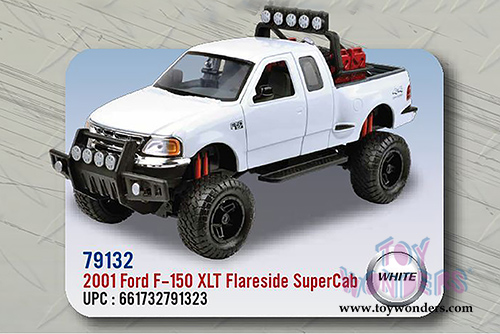 Motormax Off Road - Ford F-150 XLT Flareside Supercab Pickup Truck (2001, 1/24 scale diecast model car, White) 79132WT