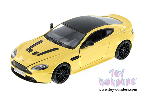 Showcasts Collectibles - Aston Martin V12 Vantage S Coupe Hardtop (1/24 scale diecast model car, Asstd.) 79322/16D
