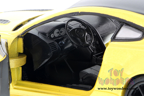 Showcasts Collectibles - Aston Martin V12 Vantage S Coupe Hardtop (1/24 scale diecast model car, Yellow) 79322YL/6