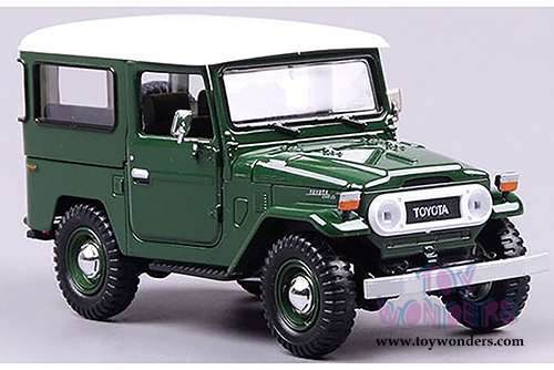 Motormax Platinum Collection - Toyota FJ40 (1/24 scale diecast model car, Blue) 79323PTM