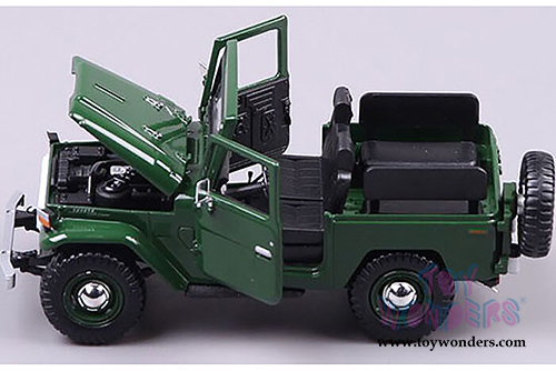 Motormax Platinum Collection - Toyota FJ40 (1/24 scale diecast model car, Blue) 79323PTM