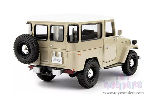 Motormax Platinum Collection - Toyota FJ40 (1/24 scale diecast model car, Beige) 79323PTMW