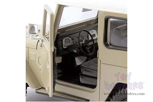 Motormax Platinum Collection - Toyota FJ40 (1/24 scale diecast model car, Beige) 79323PTMW