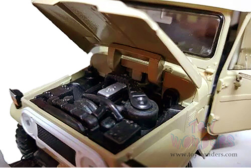 Motormax Platinum Collection - Toyota FJ40 (1/24 scale diecast model car, Beige) 79323PTMW