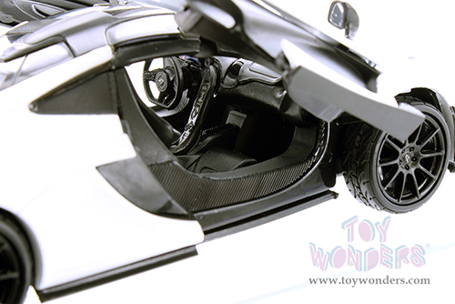 Showcasts Collectibles - McLaren P1&trade; Hardtop (1/24 scale diecast model car, White) 79325W/16D