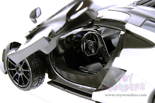 Showcasts Collectibles - McLaren P1&trade; Hardtop (1/24 scale diecast model car, White) 79325W/16D