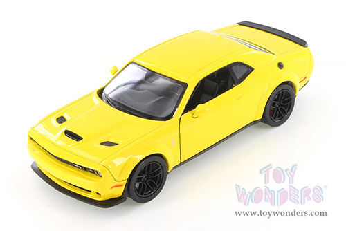 Showcasts Collectibles - Dodge Challenger SRT Hellcat Widebody Hardtop (2018, 1/24 scale diecast model car, Asstd.) 79350/16D