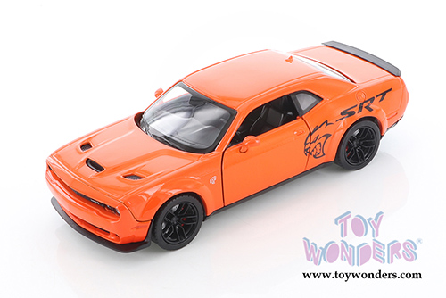Showcasts Collectibles - Dodge Challenger SRT Hellcat Widebody Hardtop (2018, 1/24 scale diecast model car, Orange) 79350OR