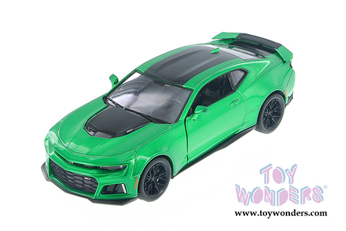 Showcasts Collectibles - Chevrolet&reg; Camaro&reg; ZL1 Hardtop (2017, 1/18 scale diecast model car, Asstd.) 79351/16D