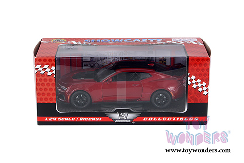 Showcasts Collectibles - Chevrolet&reg; Camaro&reg; ZL1 Hardtop (2017, 1/24 scale diecast model car, Red) 79351AC/R