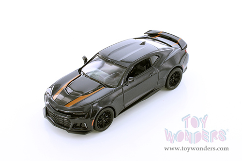 Showcasts Collectibles - Chevrolet&reg; Camaro&reg; ZL1 Hardtop (2017, 1/18 scale diecast model car, Black w/Orange Stripes) 79351M/16D