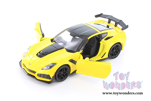 Showcasts  Collectibles - Chevrolet&reg; Corvette&reg; ZR1 Hardtop (2019, 1/24 scale diecast model car, Asstd.) 79356/16D