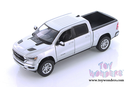 Showcasts Collectibles - Dodge Ram 1500 Crew Cab Laramie Pickup Truck (2019, 1/24 scale diecast model car, Asstd.) 79357/16D