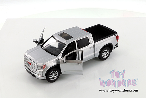 Showcasts Collectibles - GMC&reg; Sierra 1500 Crew Cab Pickup Truck Assortment (2019, 1/27 scale diecast model car, Asstd.) 79361/2D