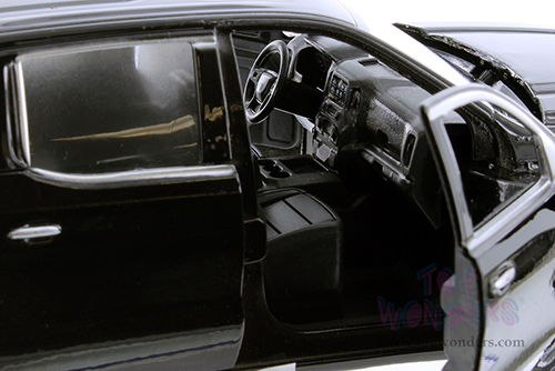 Showcasts Collectibles - GMC&reg; Sierra 1500 Denali Crew Cab Pickup Truck (2019, 1/27 scale diecast model car, Black) 79362BK/16D