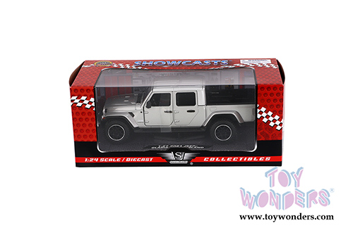 Showcasts® Collectibles - Jeep® Gladiator Overland (Closed Top) Pickup Truck (2021, 1/27 scale diecast model car, Silver) 79365SV MAP: $22.99